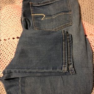 Jeans - Size 18 American Eagle Super Stretch Jeans - Size 18 American Eagle Super Stretch